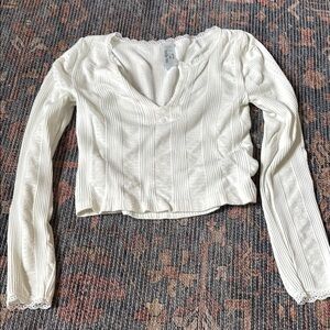 cute long sleeve crop!
